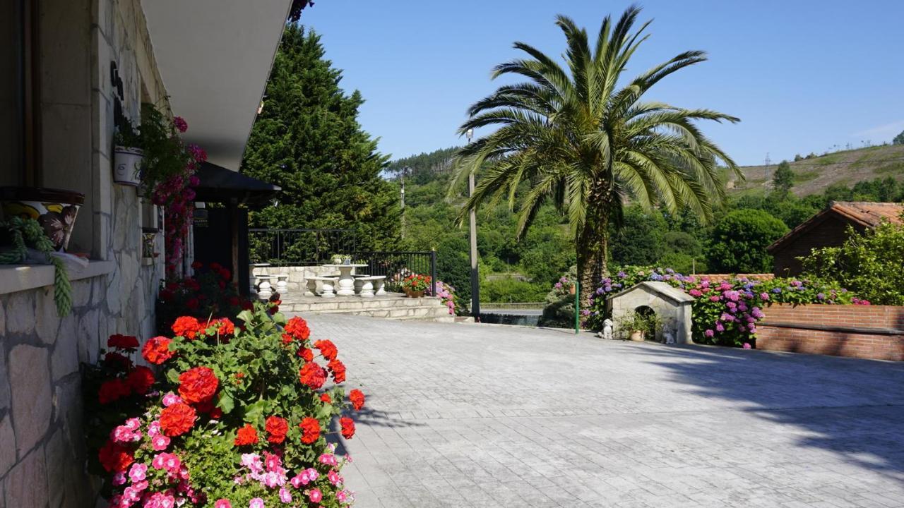Casa Madrazo Con Piscina Y Parrillas Praves Esterno foto