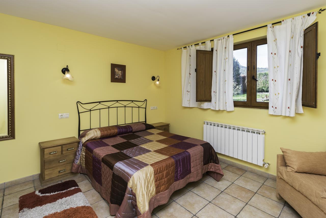 Casa Madrazo Con Piscina Y Parrillas Praves Esterno foto