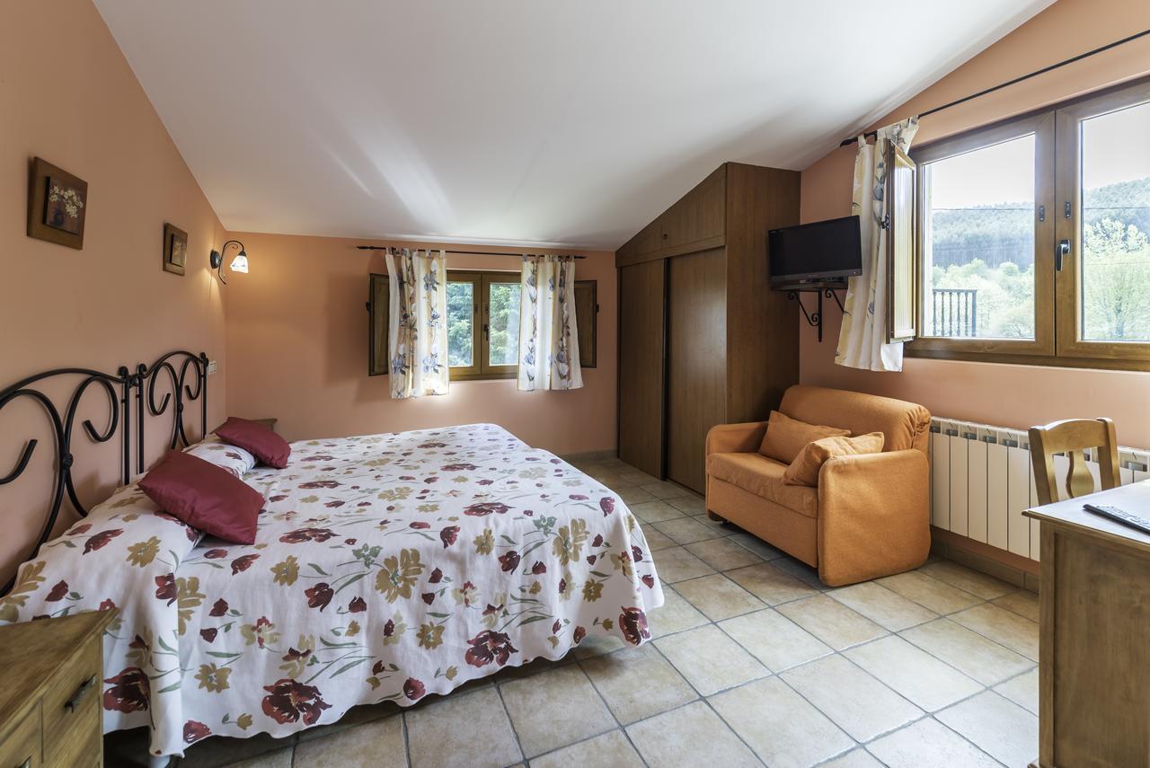 Casa Madrazo Con Piscina Y Parrillas Praves Esterno foto