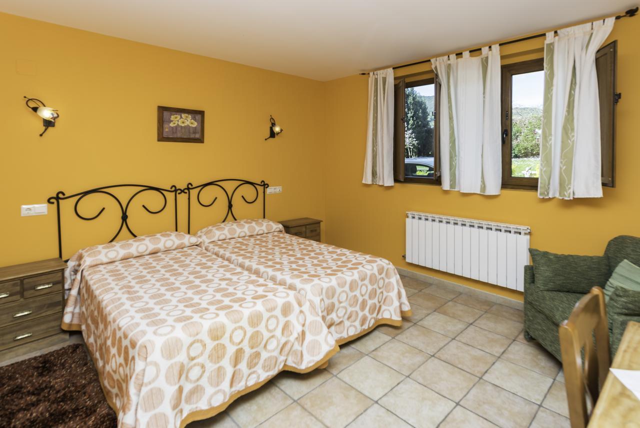 Casa Madrazo Con Piscina Y Parrillas Praves Esterno foto