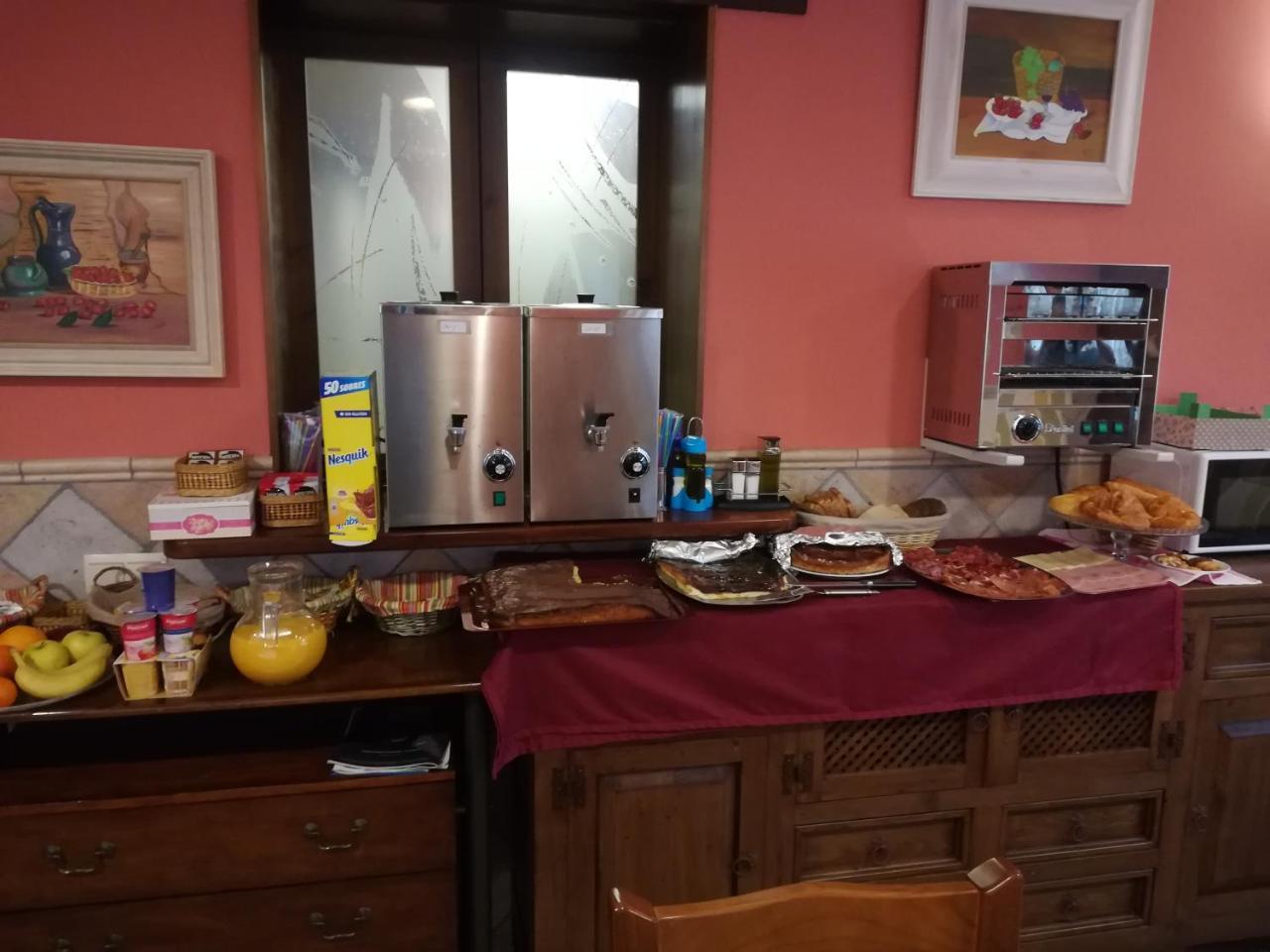 Casa Madrazo Con Piscina Y Parrillas Praves Esterno foto